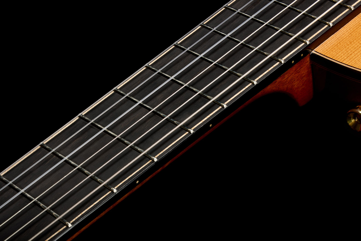 Close-up view of Stage Artist Traditional neck